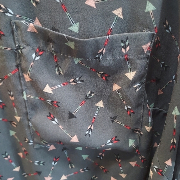 Womans Torrid blouse size 2 - Picture 3 of 7